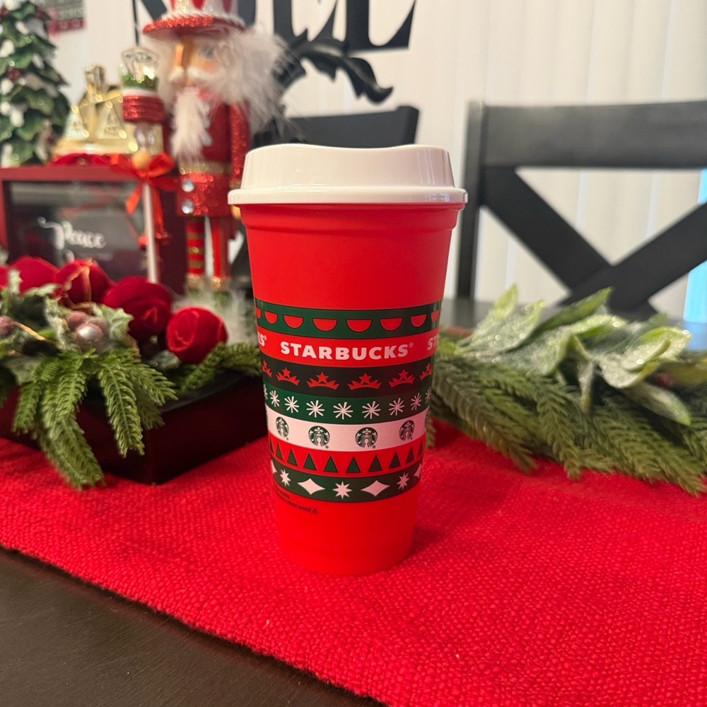 Starbucks Christmas Holiday Red Reusable 16oz Cup 2021